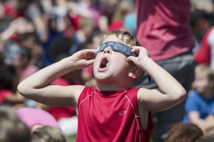 Youngster's eclipse reaction