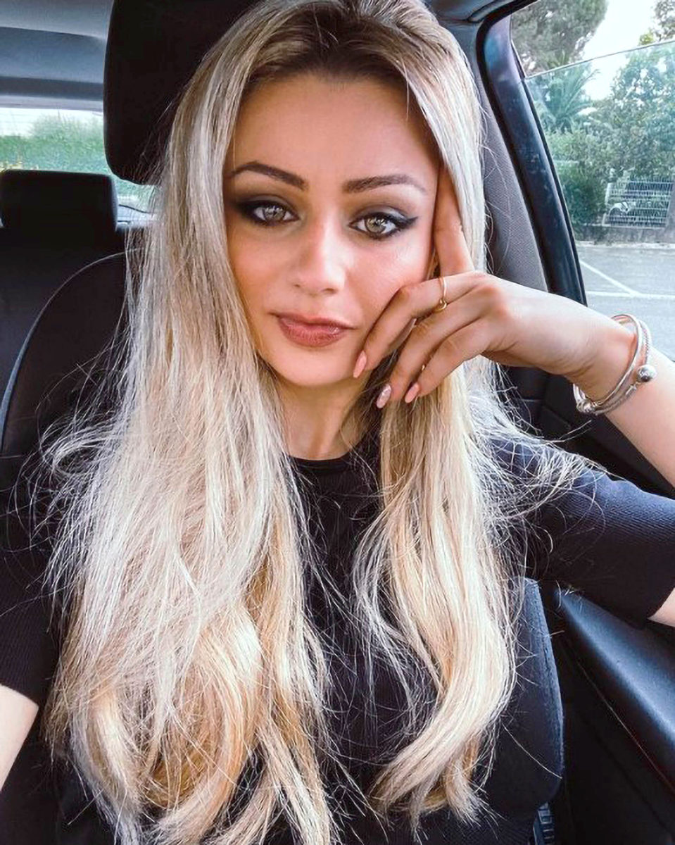 TheFrenchhuntinginfluencerJohannaClermont.JohannaClermont.Real