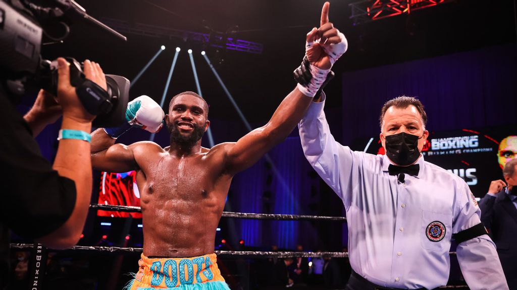 Two-time champion Steve Cunningham says many welterweights just don't want to fight unbeaten welterweight contender Jaron Ennis (above). (Amanda Westcott/Showtime)
