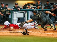 Commodores Making Bid for Regional Game