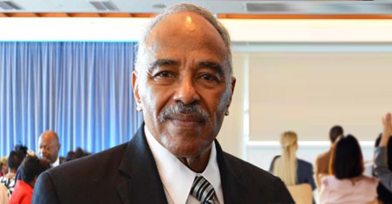 Thomas H. Watkins, who died in December at 88, founded the New York Daily Challenge and made it the first Black-owned daily newspaper in the city’s history.