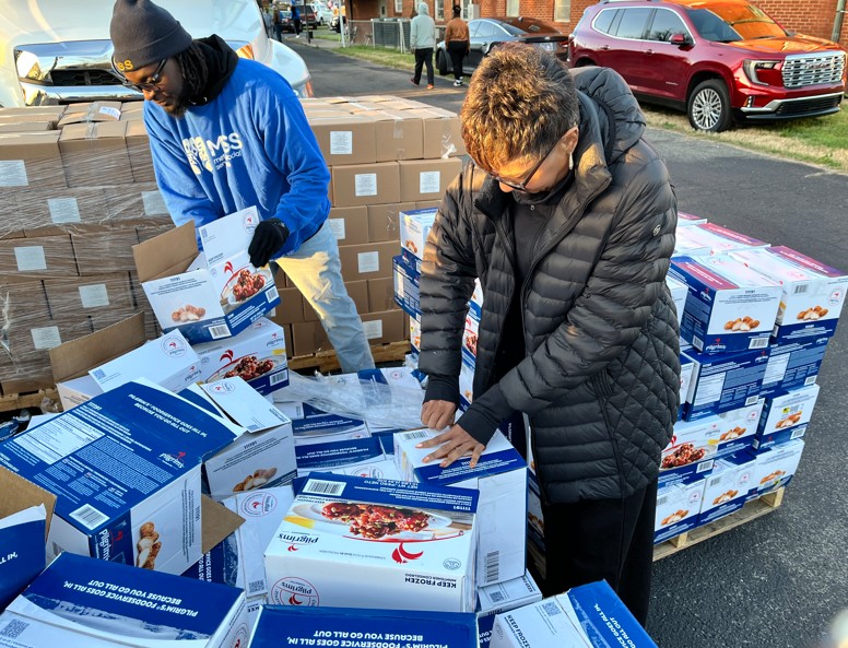 Hundreds Fed At Metro Social Services Food Pop Up