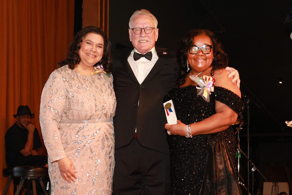 Meharry Medical College School of Dentistry Celebrates 140 Years, Dean Honored with Key to the City