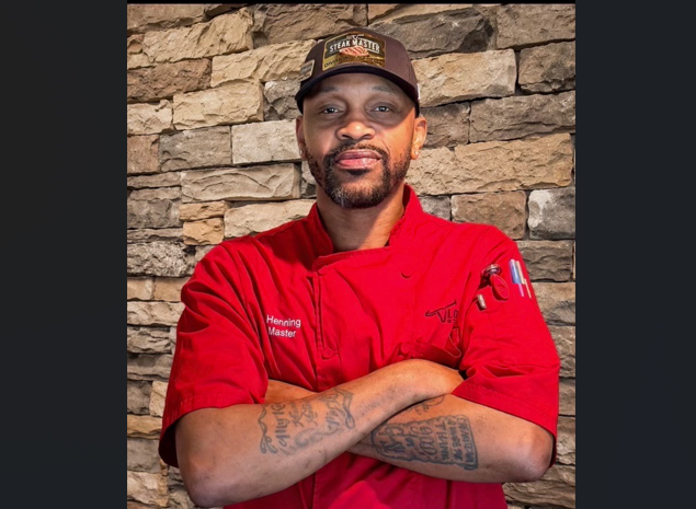 Nashville-Area Resident Competes in LongHorn’s National Grilling Competition