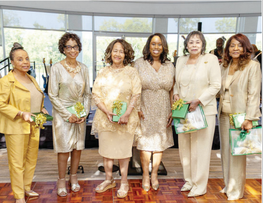 Hendersonville Area (TN) Links celebrate 50th anniversary, donate $50K to partners